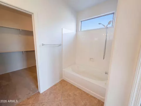 Bath - 2464 W Warren Dr, Anthem, AZ 85086 photo 6 of 7