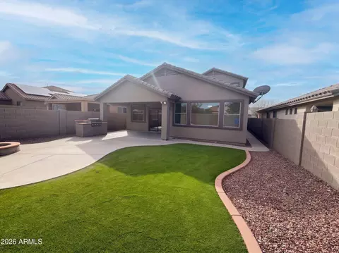 Exterior - 2464 W Warren Dr, Anthem, AZ 85086 photo 6 of 8