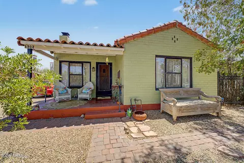 1517 W Willetta St, Phoenix, AZ 85007