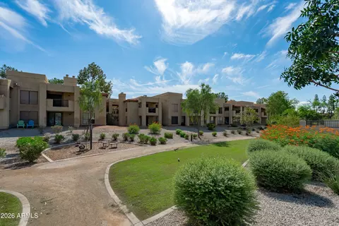 Exterior - 2257 W Echo Ln, Phoenix, AZ 85021 photo 5 of 13