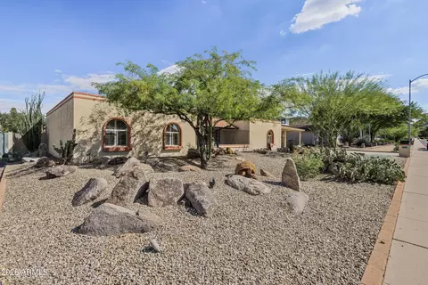 Exterior - 9601 N 35th Pl, Phoenix, AZ 85028 photo 1 of 7
