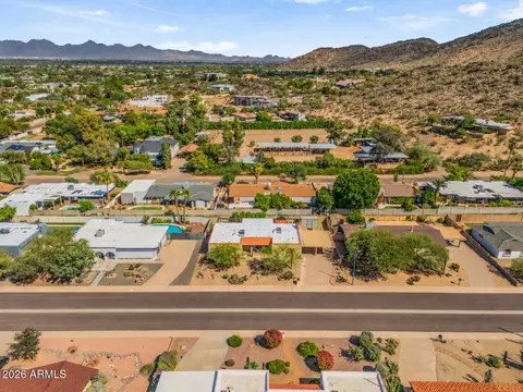 View/Area - 9601 N 35th Pl, Phoenix, AZ 85028 photo 2 of 5