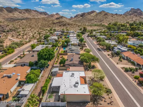 View/Area - 9601 N 35th Pl, Phoenix, AZ 85028 photo 4 of 5