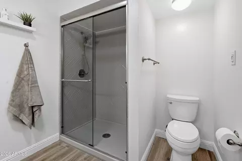 Bath - 9601 N 35th Pl, Phoenix, AZ 85028 photo 2 of 2