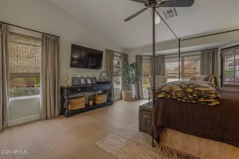 Bedroom - 4804 E Cascalote Dr, Cave Creek, AZ 85331 photo 2 of 3