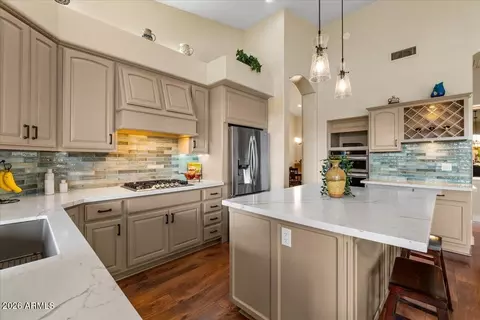 Kitchen - 1902 E Willow Tree Ct, Gilbert, AZ 85234 photo 3 of 5