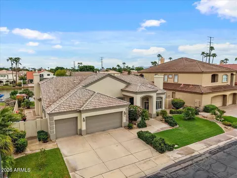 View/Area - 1902 E Willow Tree Ct, Gilbert, AZ 85234 photo 3 of 8