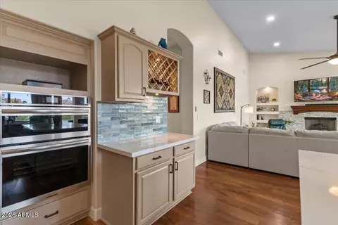 Kitchen - 1902 E Willow Tree Ct, Gilbert, AZ 85234 photo 5 of 5