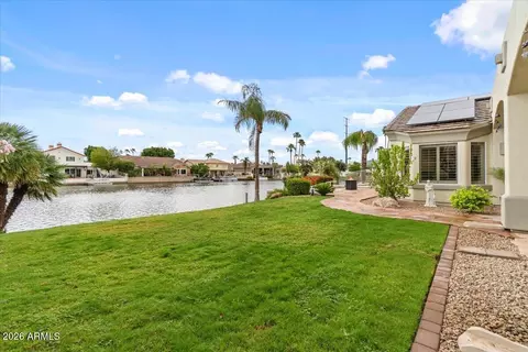 Exterior - 1902 E Willow Tree Ct, Gilbert, AZ 85234 photo 5 of 12