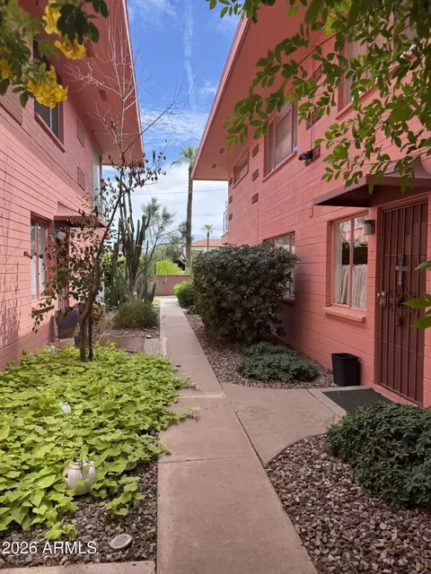 Exterior - 170 E Coronado Rd #62, Phoenix, AZ 85004 photo 9 of 17