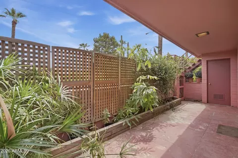 Exterior - 170 E Coronado Rd #62, Phoenix, AZ 85004 photo 7 of 17