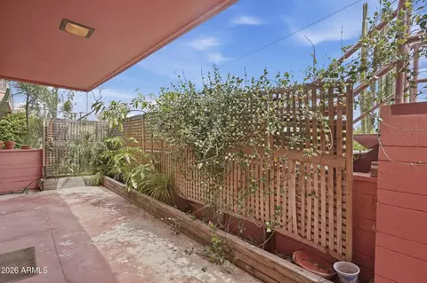 Exterior - 170 E Coronado Rd #62, Phoenix, AZ 85004 photo 5 of 17
