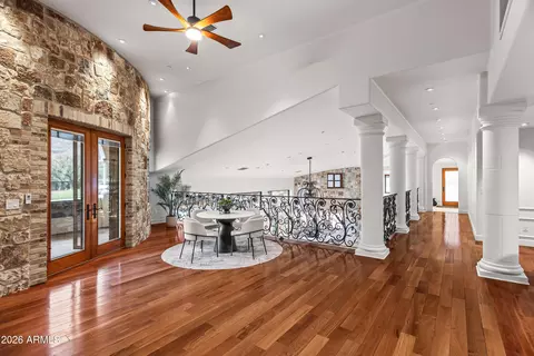Entry Way - 4937 E Rockridge Rd, Phoenix, AZ 85018 photo 3 of 4