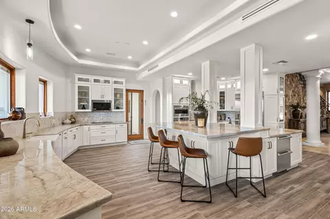 Kitchen - 4937 E Rockridge Rd, Phoenix, AZ 85018 photo 1 of 3