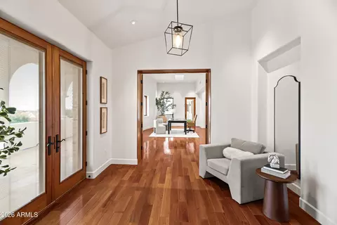 Entry Way - 4937 E Rockridge Rd, Phoenix, AZ 85018 photo 4 of 4