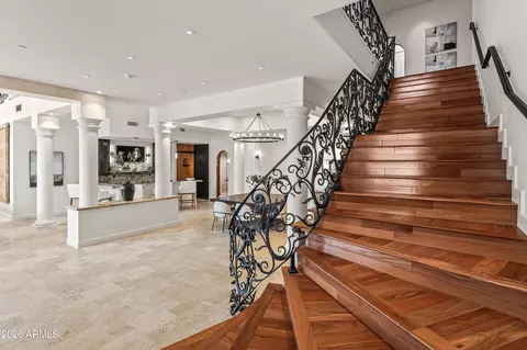 Entry Way - 4937 E Rockridge Rd, Phoenix, AZ 85018 photo 1 of 4