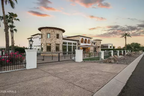 Exterior - 4937 E Rockridge Rd, Phoenix, AZ 85018 photo 9 of 13