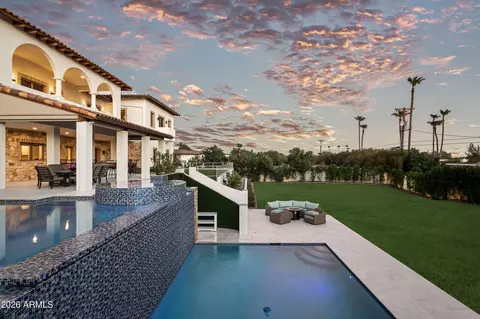 Exterior - 4937 E Rockridge Rd, Phoenix, AZ 85018 photo 7 of 13
