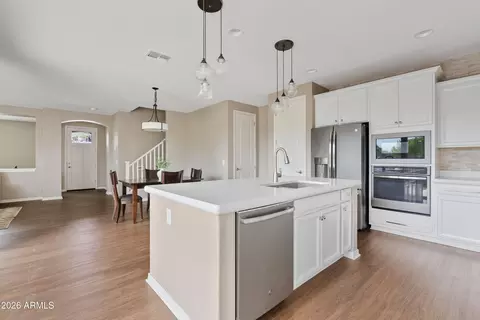 Kitchen - 3964 E Vest Ave, Gilbert, AZ 85295 photo 5 of 6