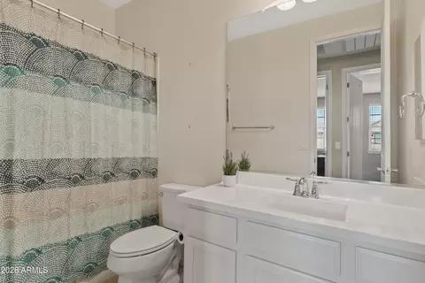 Bath - 3964 E Vest Ave, Gilbert, AZ 85295 photo 3 of 3