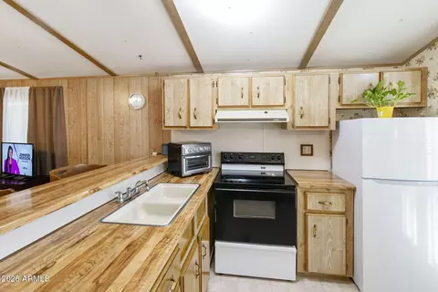 2900 W Superstition Blvd #20, Apache Junction, AZ 85120 photo 3