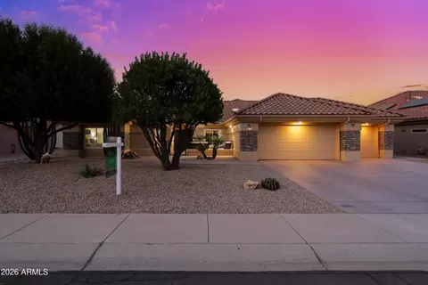 16012 W Falcon Ridge Dr, Sun City West, AZ 85375