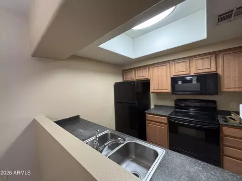 Kitchen - 3434 E Baseline Rd #204, Phoenix, AZ 85042 photo 1 of 2