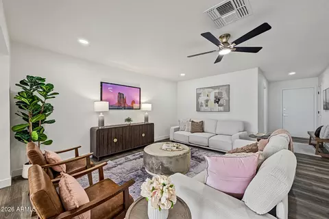 Living - 735 E Gable Ave, Mesa, AZ 85204 photo 2 of 3