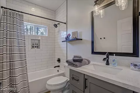 Bath - 6743 Mystical Cir, Pine, AZ 85544 photo 2 of 3