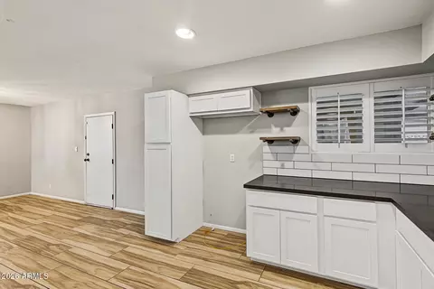 Kitchen - 817 E Cheryl Dr, Phoenix, AZ 85020 photo 4 of 4