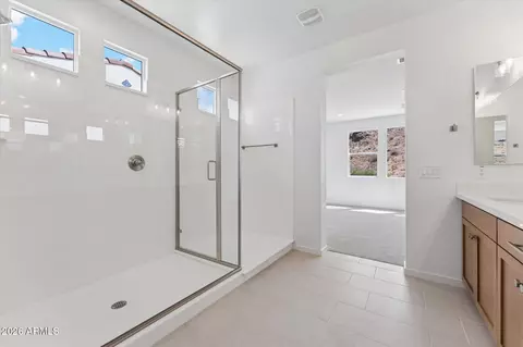 Bath - 3715 E Melody Dr, Phoenix, AZ 85042 photo 3 of 4