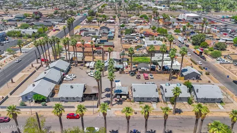 View/Area - 2102 W Adams St, Phoenix, AZ 85009 photo 2 of 3
