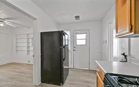 Entry Way - 2102 W Adams St, Phoenix, AZ 85009 photo 3 of 3