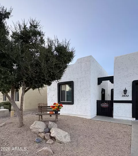 3932 W Salter Dr, Glendale, AZ 85308