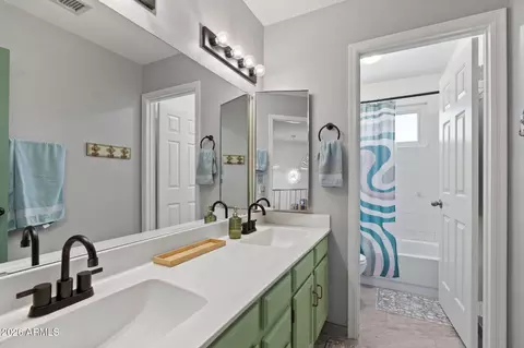 Bath - 14435 S 35th St, Phoenix, AZ 85044 photo 5 of 5