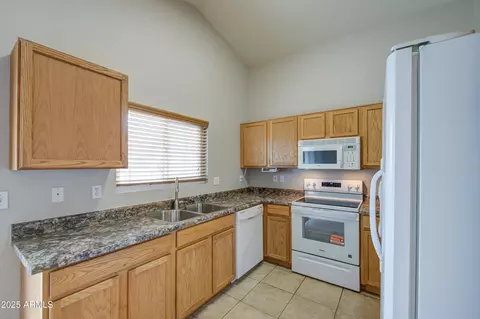 Kitchen - 11465 E Cicero St, Mesa, AZ 85207 photo 2 of 3