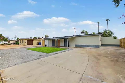 Exterior - 7727 W Weldon Ave, Phoenix, AZ 85033 photo 3 of 10