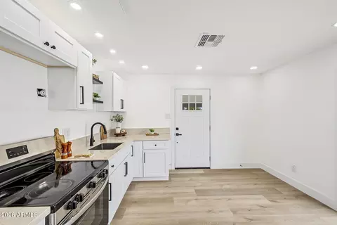 Kitchen - 7727 W Weldon Ave, Phoenix, AZ 85033 photo 4 of 4