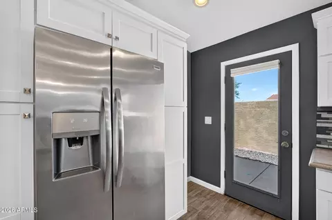 Kitchen - 836 E Audrey Ln, Phoenix, AZ 85022 photo 6 of 6
