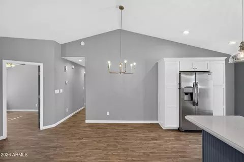 Entry Way - 836 E Audrey Ln, Phoenix, AZ 85022 photo 2 of 4