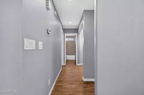 Entry Way - 836 E Audrey Ln, Phoenix, AZ 85022 photo 3 of 4