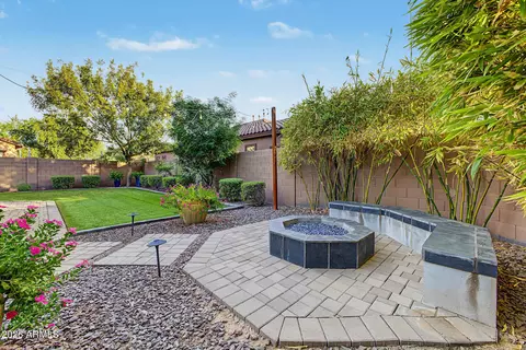 Exterior - 1059 E Rojo Way, Gilbert, AZ 85297 photo 11 of 21