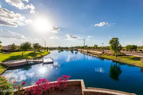 View/Area - 1059 E Rojo Way, Gilbert, AZ 85297 photo 8 of 8