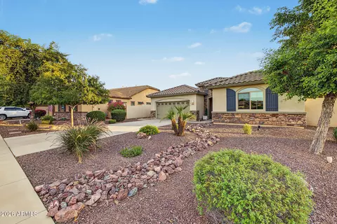 Exterior - 1059 E Rojo Way, Gilbert, AZ 85297 photo 7 of 21