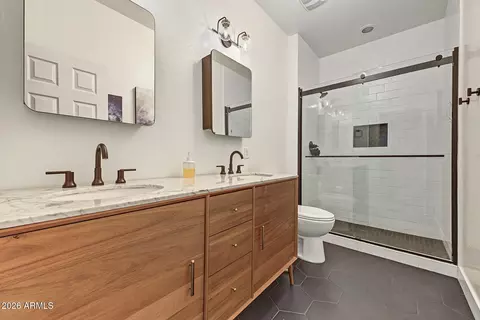 Bath - 1059 E Rojo Way, Gilbert, AZ 85297 photo 2 of 2
