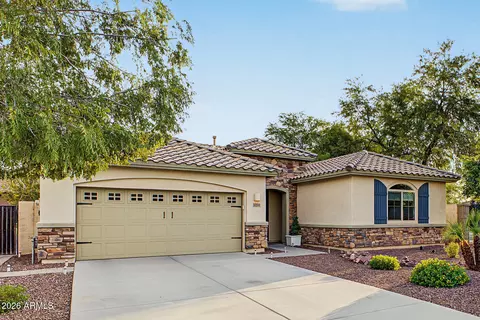 Exterior - 1059 E Rojo Way, Gilbert, AZ 85297 photo 6 of 21