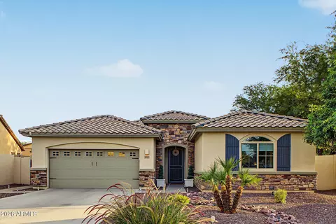 Exterior - 1059 E Rojo Way, Gilbert, AZ 85297 photo 5 of 21