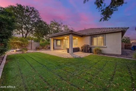 Exterior - 1059 E Rojo Way, Gilbert, AZ 85297 photo 3 of 21