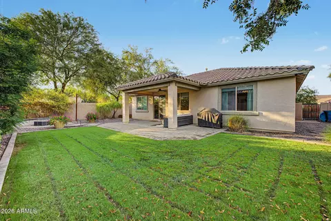 Exterior - 1059 E Rojo Way, Gilbert, AZ 85297 photo 12 of 21