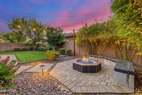 Exterior - 1059 E Rojo Way, Gilbert, AZ 85297 photo 4 of 21